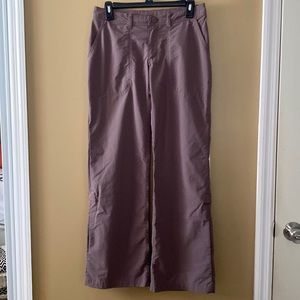 Patagonia pants size 2 and a very good condition